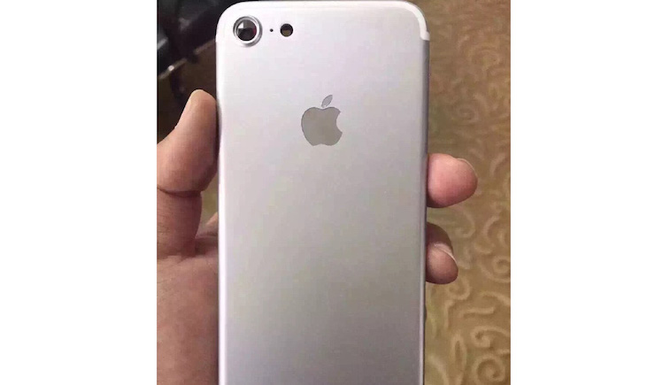 Is This the First Real Photo of the iPhone 7?