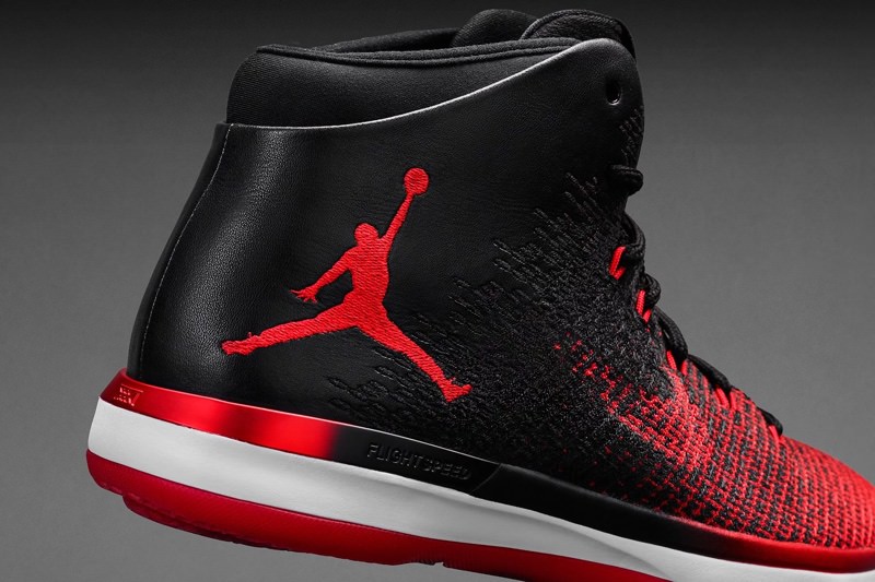Air-Jordan-XXXI-Banned-Sneakers-3