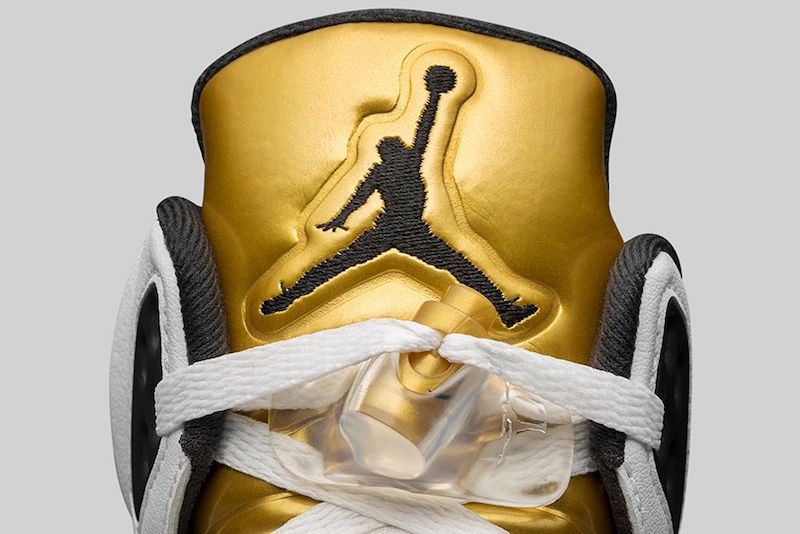 AIR-JORDAN-5-RETRO-WHITE-METALLIC-GOLD-DETAIL