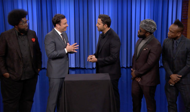 David Blaine Shocks Jimmy Fallon and The Roots with Magic Tricks