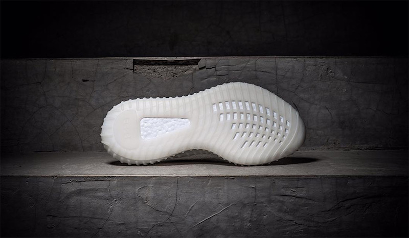 adidas-yeezy-boost-350-v3-all-white-detail-3