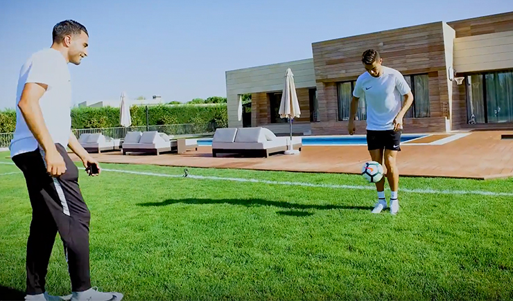 Cristiano Ronaldo & Touzani show you some skills